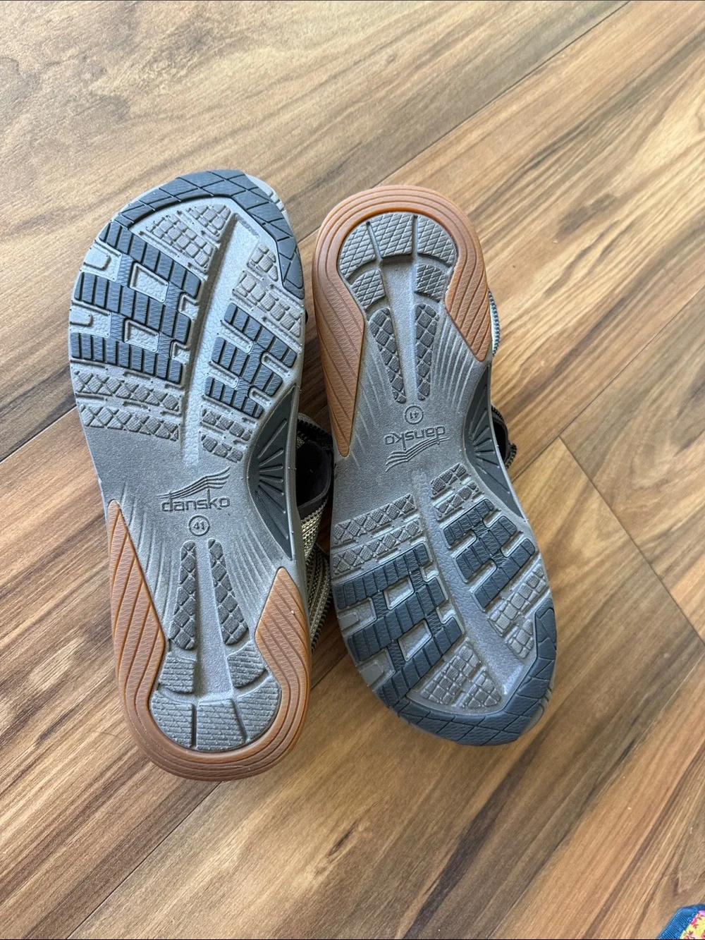 Dansko Women's Black and Tan Strappy Sandals